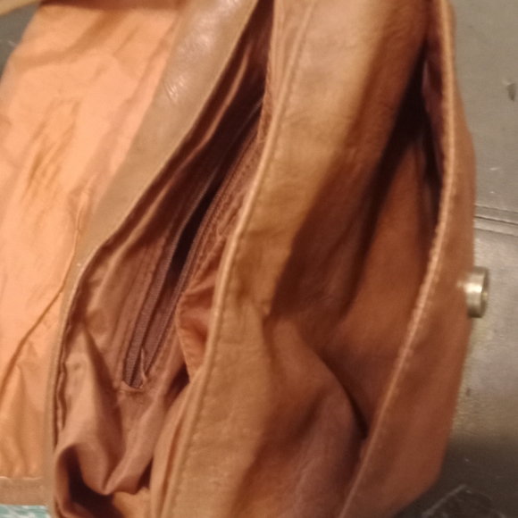 Mossimo purse with handle and shoulder strap - Picture 4 of 5